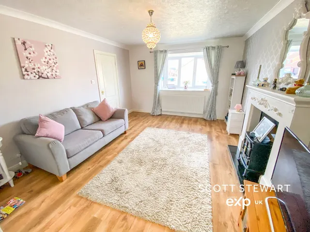 Sandpiper Close, Whittlesey, PE7, photo 3