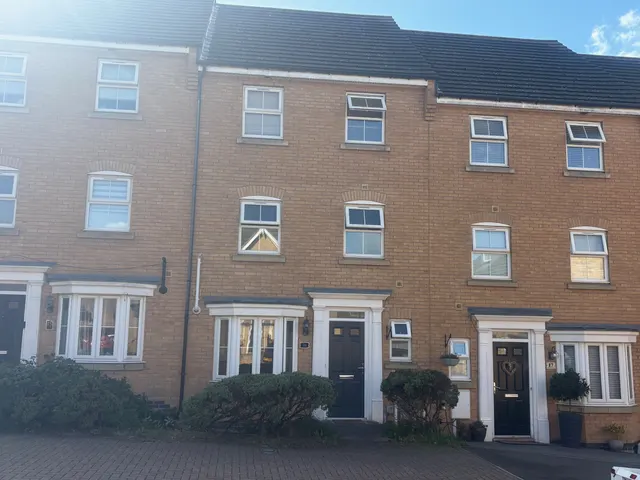 Newbury Close, Oakley Vale, NN18, photo 1