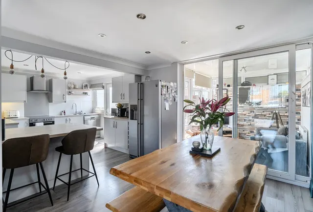 North Road, Gloucestershire, Winterbourne, BS36 1PT, photo 1