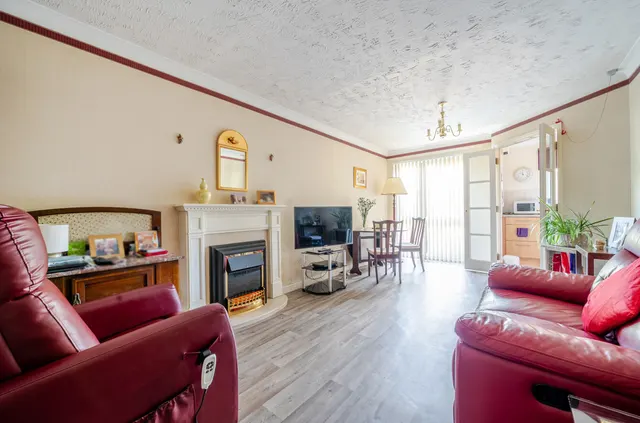 Brighton Road, Lancing, BN15, photo 2