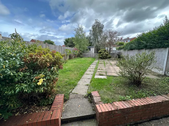 George Street, Church Gresley, DE11, photo 2