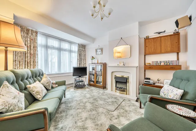 Tintern Way, Harrow, HA2, photo 2