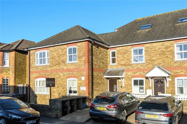 Tudor Road, Hampton, TW12 2NQ, photo 1