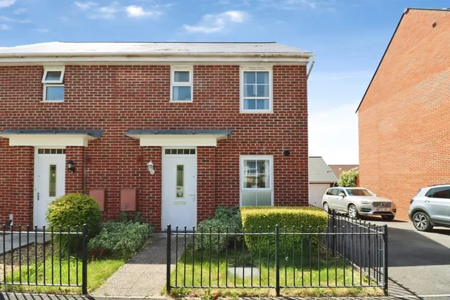 Clayhill Drive, Yate, Bristol, Gloucestershire, BS37, photo 1