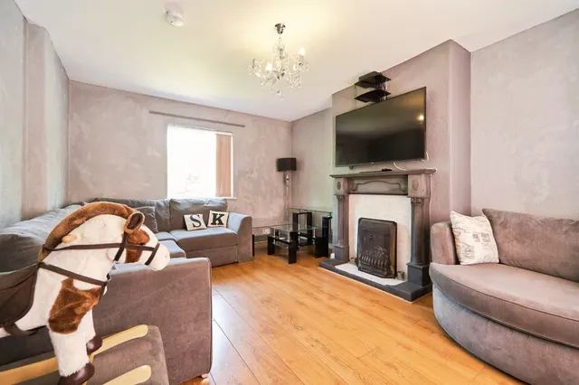 Hollin Park Road, Leeds, LS8, photo 2