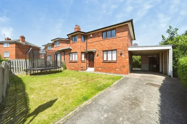 Hollin Park Road, Leeds, LS8, photo 1