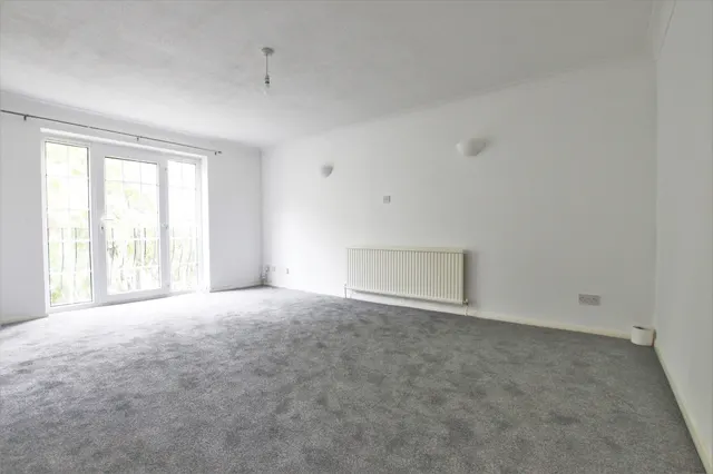 Crofton Way, Enfield, EN2, photo 2