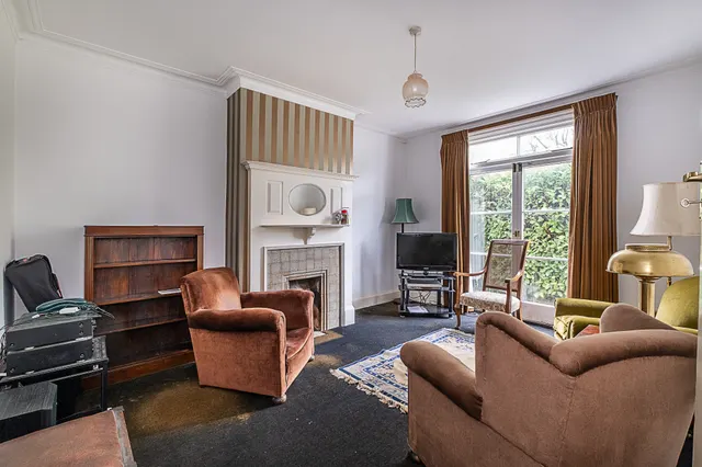 Elmfield Avenue, Teddington, TW11, photo 3