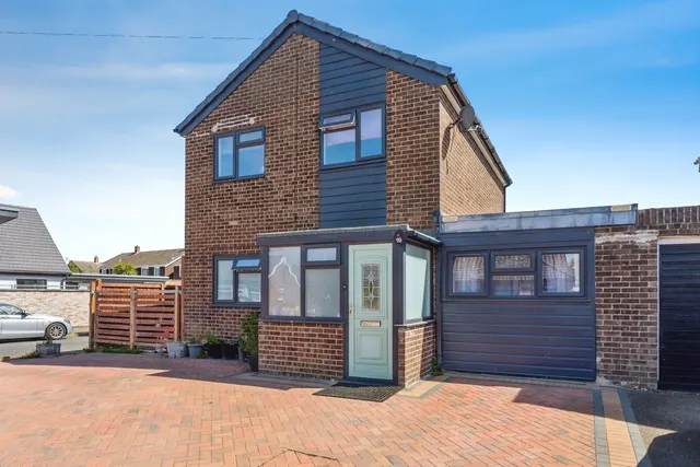 Norman Drive, Norwich, Norfolk, NR6, photo 1