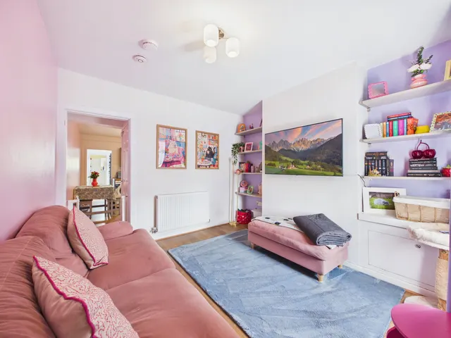 Slaney Street, Oakengates, TF2, photo 3