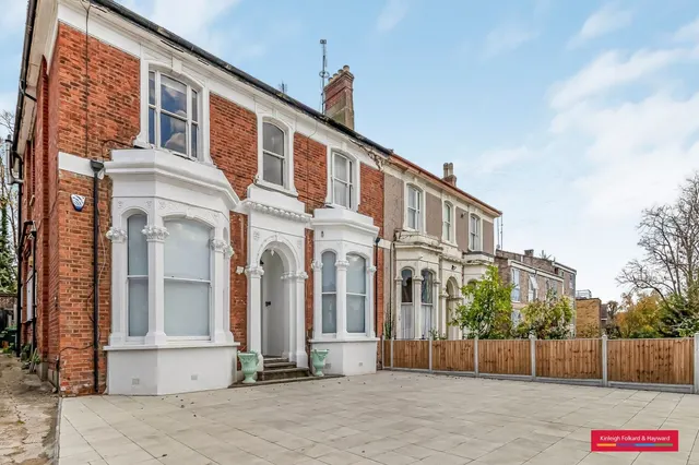 Nether Street, Finchley, N12, photo 1