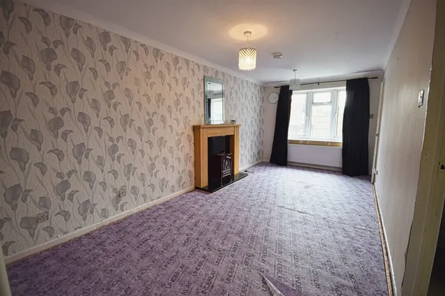 Torside, Wilnecote, B77, photo 2