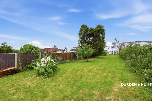 Golden Cross Road, Rochford, SS4, photo 3