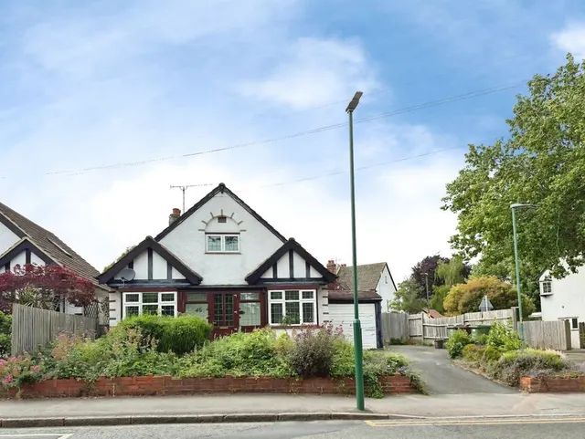Sandy Lane South, Wallington, SM6, photo 1