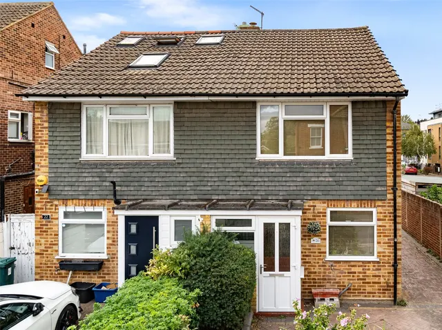 Third Cross Road, Twickenham, TW2 5DU, photo 1