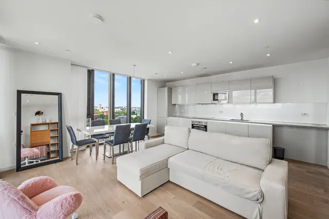 Photo 2 — Apartment 1903, One The Elephant, 1 St Gabriel Walk, London