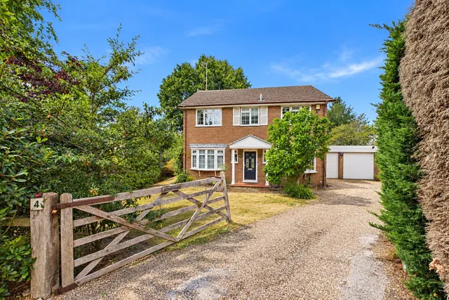 Lyndhurst Close, Horsell, GU21, photo 1
