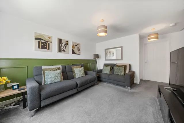 Photo 2 — Croftdale Close, Ashton-In-Makerfield, Wigan, Wigan, WN4 0AN