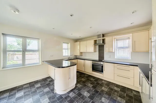 Bearberry Meadow, Midsomer Norton, BA3, photo 1