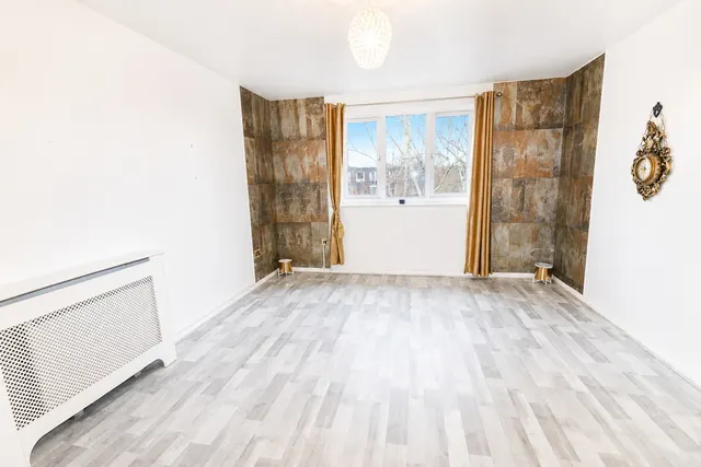 Bream Close, London, N17, photo 3