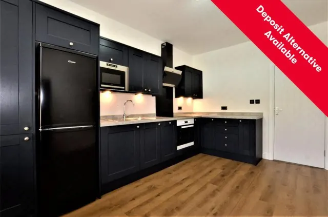 Brighton Road, Purley, CR8, photo 1