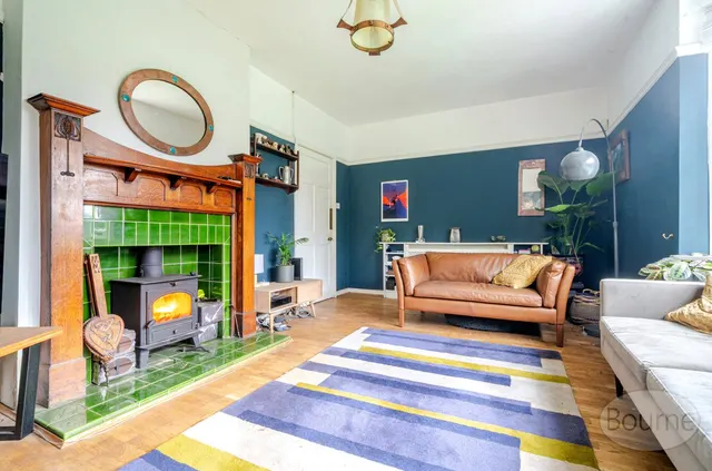 Tilmore Road, Petersfield, GU32, photo 2