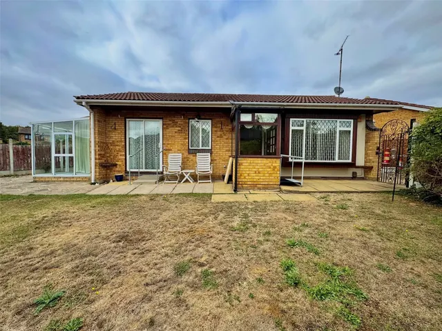 Leon Drive, Vange, Basildon, Essex, SS16, photo 1