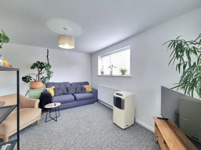 Polden Close, Loughborough, LE12, photo 3