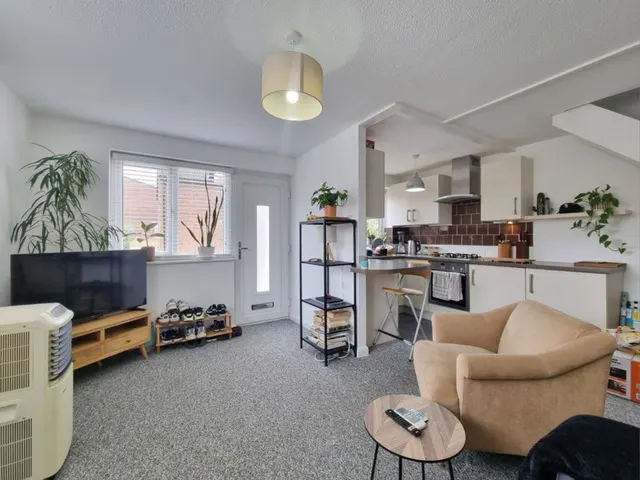 Polden Close, Loughborough, LE12, photo 2