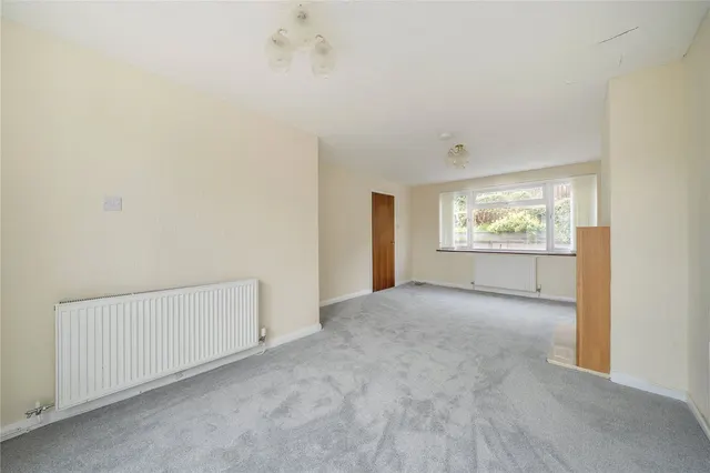 Crescent Gardens, Newtown, SY16, photo 3