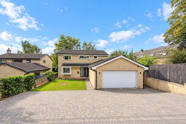 Oaklea Hall Close, Adel, LS16, photo 1