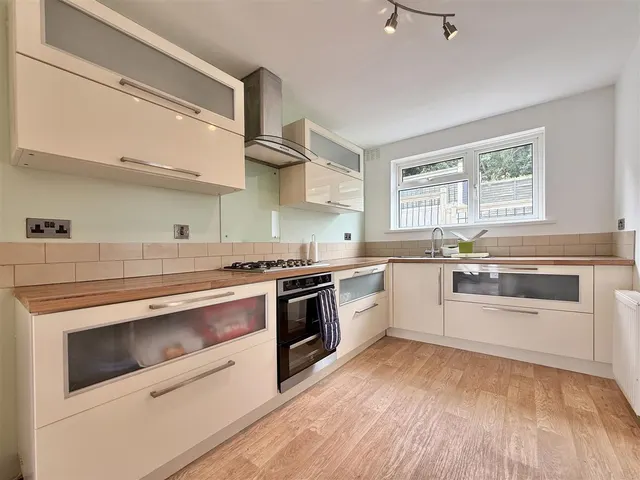 Hillside Road, Brixham, photo 3