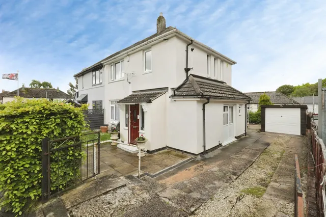 Deanswood Place, Leeds, photo 1