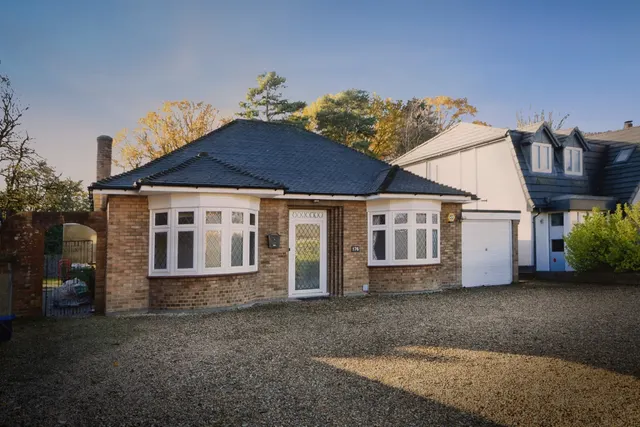 Ingrave Road, Brentwood, photo 1