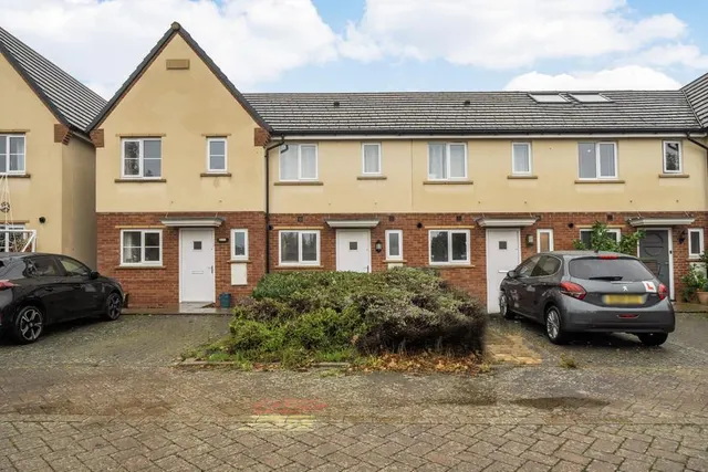Robin Way, Didcot, OX11, photo 1