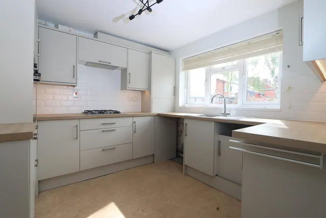 Photo 2 — Mason Road, Kidderminster, Worcestershire