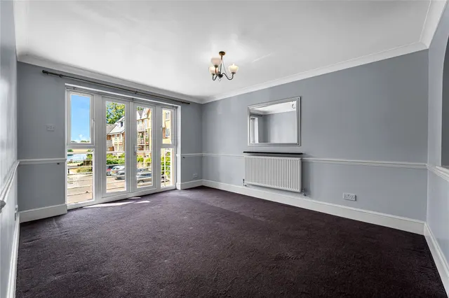 Photo 2 — Thames Close, Hampton, TW12 2ET