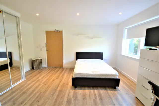 Photo 2 — Primrose Street, Cambridge, CB4