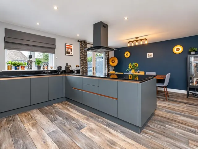 London Road, Aston Clinton, HP22, photo 2