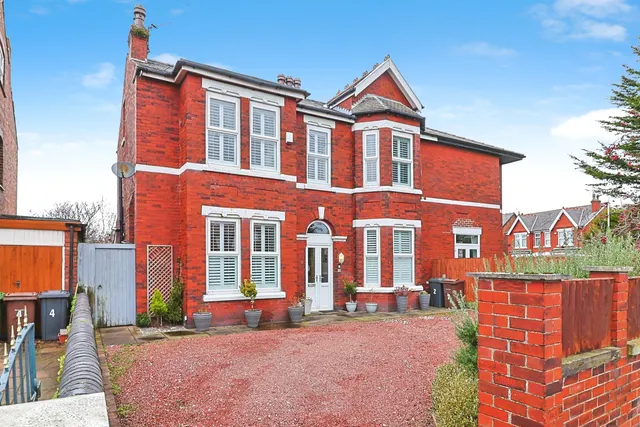 Cedar Street, Southport, photo 1