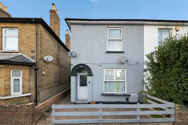 Grove Road, Hounslow, photo 1