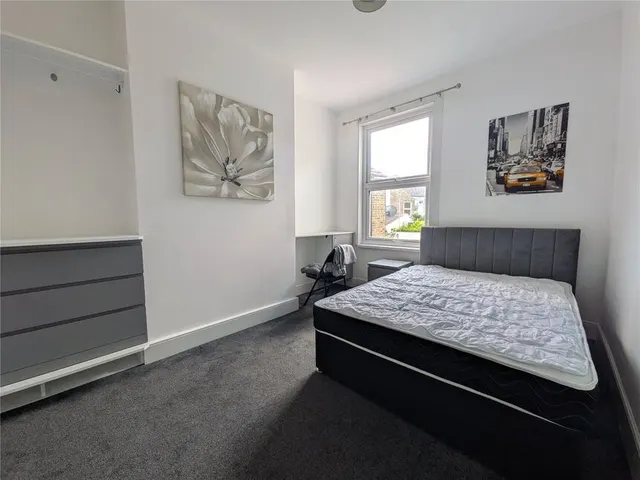 Broadway, Sheerness, Kent, ME12, photo 1