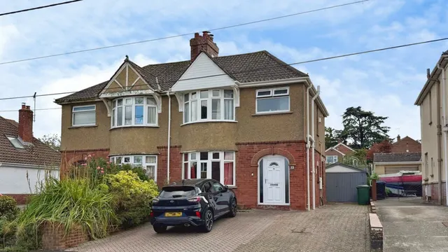 Leigh Road, Westbury, photo 1