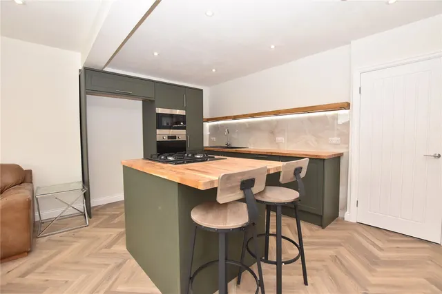 Kelmscott Gardens, Leeds, LS15, photo 3