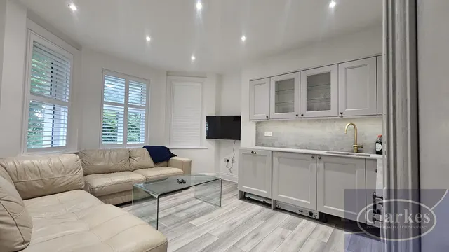 Methuen Close, Bournemouth, photo 2