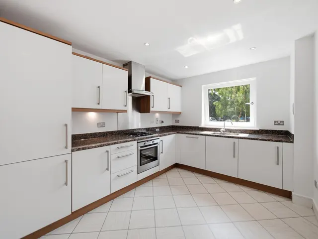 Pinkhill Park, Corstorphine, EH12, photo 3