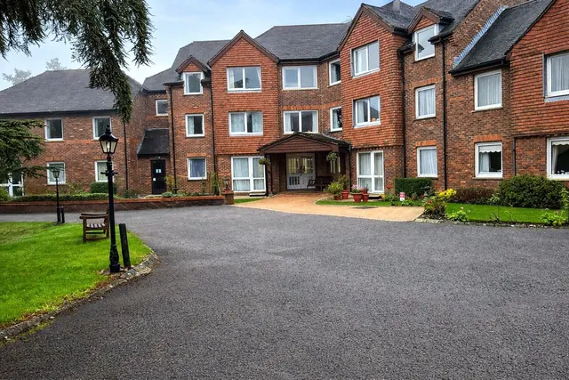 Tanners Lane, Haslemere, GU27, photo 1
