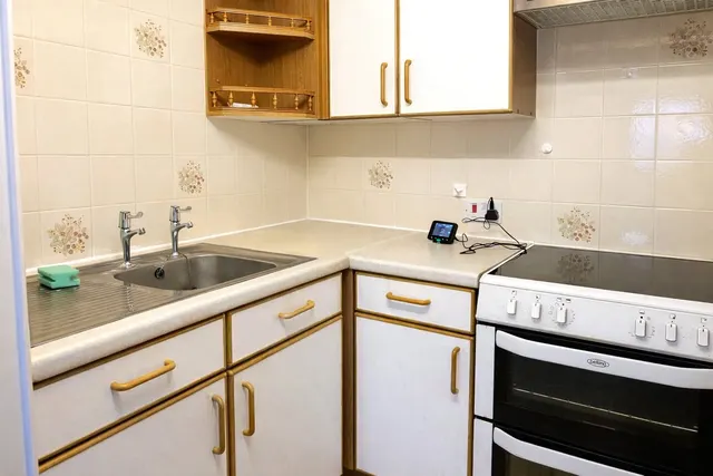 Tanners Lane, Haslemere, GU27, photo 2