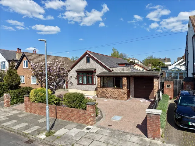 Joan Avenue, Moreton, CH46, photo 1