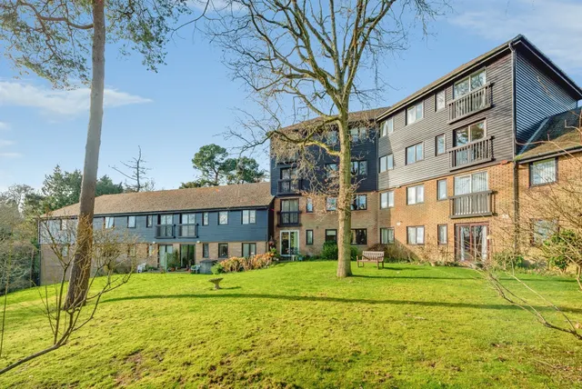 Sackville Court, East Grinstead, photo 1